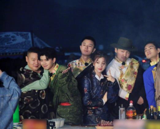 刘宇宁摘雪莲花事件后续来了 植物是真的 节目有剧本造假石锤 娱乐资讯 娱乐新闻网