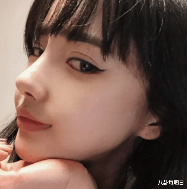 潘南奎为何自拍总是正脸?当看见她的侧颜之后,瞬间就明白了啥