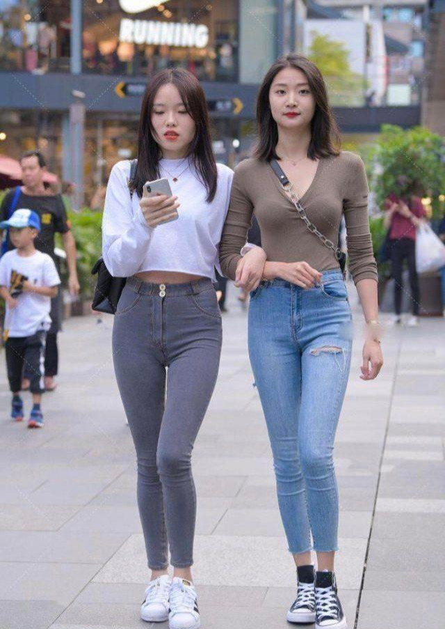 紧身上衣t恤衫姐妹花