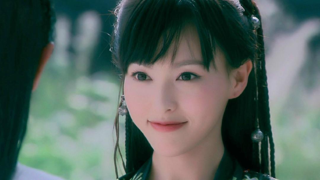唐嫣|唐嫣演技十年如一日，在85花里吊车尾，但她不用演戏照样挣大钱