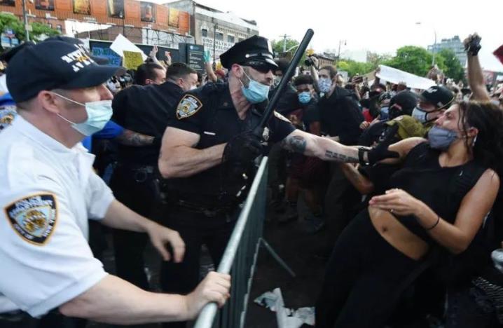 若美国走到了王朝周期律后期 这次全美暴乱会演变为全美革命吗 历史资讯 八戒游戏