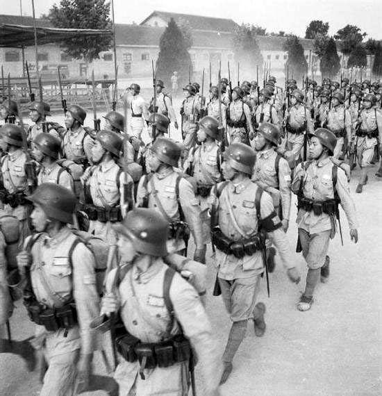 1948年在淮海战场，敌军有7