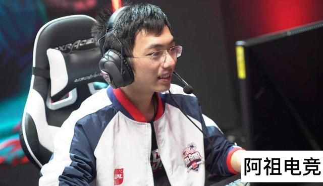 狼行韩服2020排名_RNG狼行冲到韩服800点,UZI直播吐槽国服环境(2)