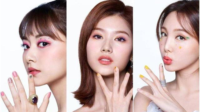 TWICE组合画报，“九人九色”韩国彩妆魅力，显青春年华少女气息