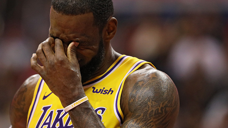 詹姆斯复赛后第一个历史第一！黑子们彻底乐了，终于有话题了