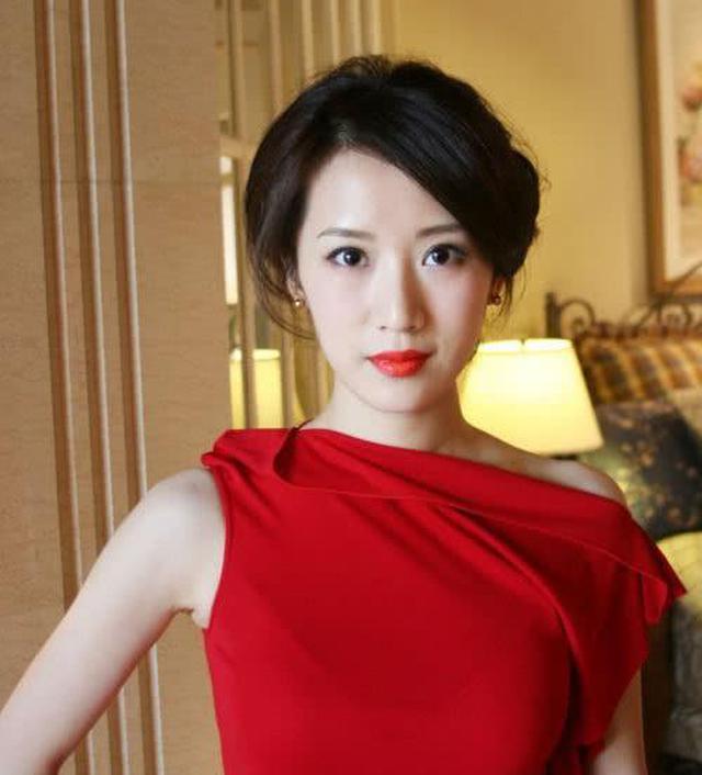 《蜗居》十年,李念再度爆红,能嫁豪门的女人,从不是花瓶