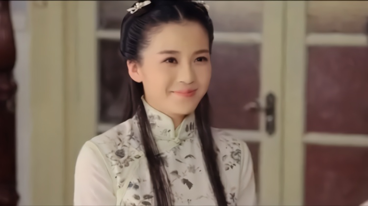 赵樱子《忍冬艳蔷薇》首次诠释"医者仁心"的人间仙女