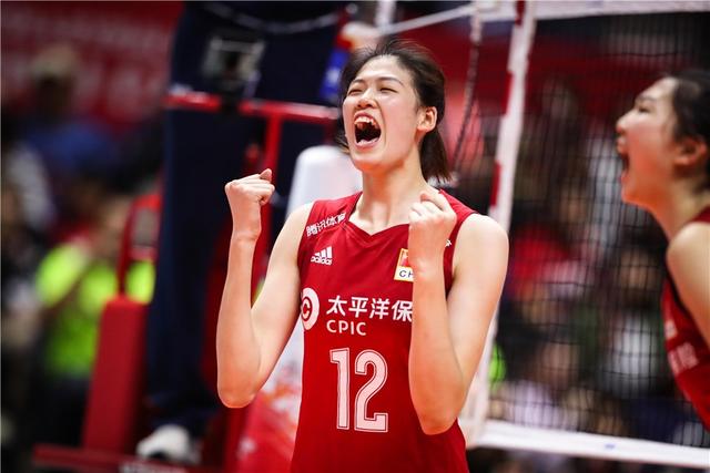 李盈莹的成功转型让郎平安心,携手张常宁成为中国女排
