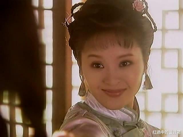 越剧演员出身,32岁演最美"蓝齐儿",却在正当红时告别演艺圈