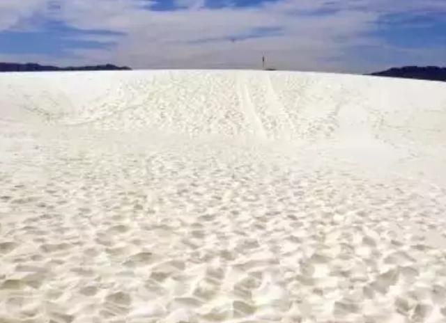 世界上最漂亮的白色沙漠不是下雪网友沙子为什么是白色