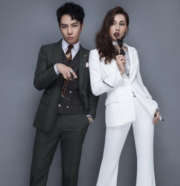 网红郑建鹏言真夫妇,真的很有钱吗?现实中也是包租公包租婆?