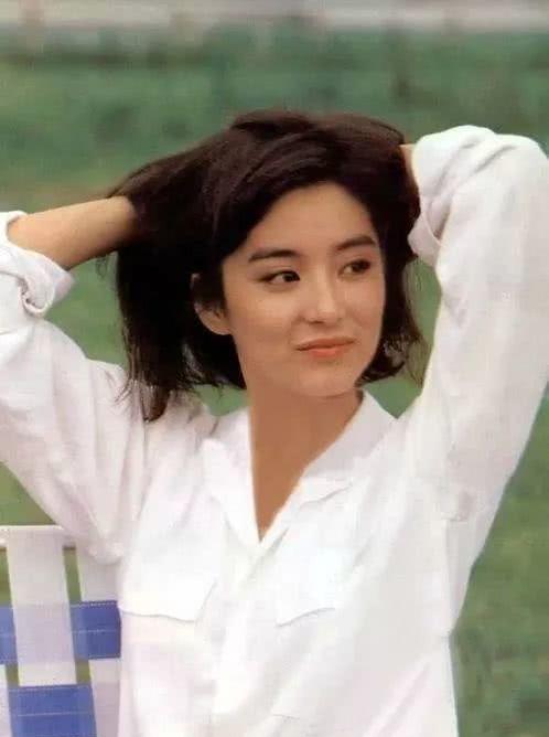 30张珍贵明星旧照,没有ps的年代,王祖贤林青霞也太美了