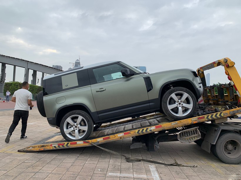 路虎全新一代90车型亮相广州车