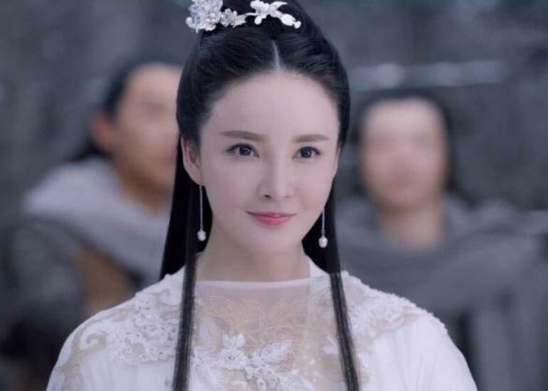 从刘雨欣到刘玥霏,她的眼中渐渐失去了光!