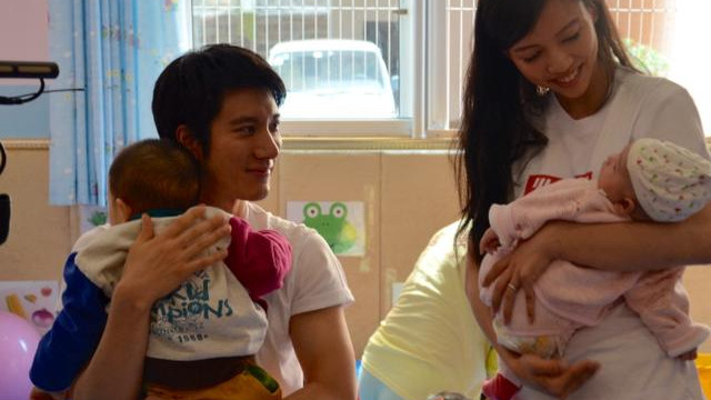 【王力宏】?王力宏给儿子取名只有5笔， 没有1笔是弯的， 网友：不愧是才子