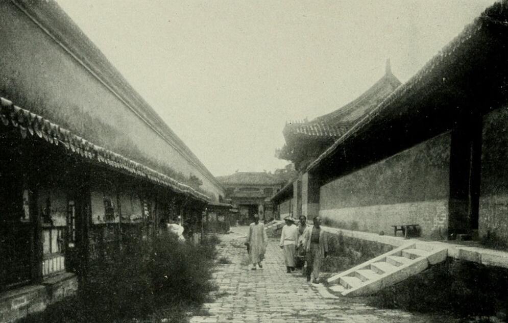 1900年八国联军攻入北京，#