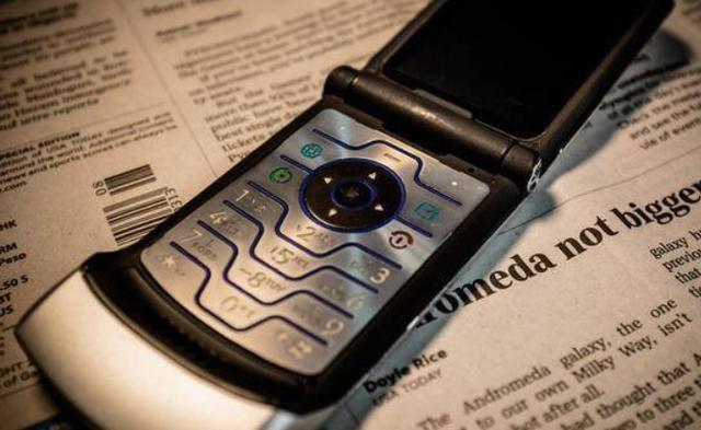 诺基亚|盘点当年那些牛炸天的手机设计！你用过吗？