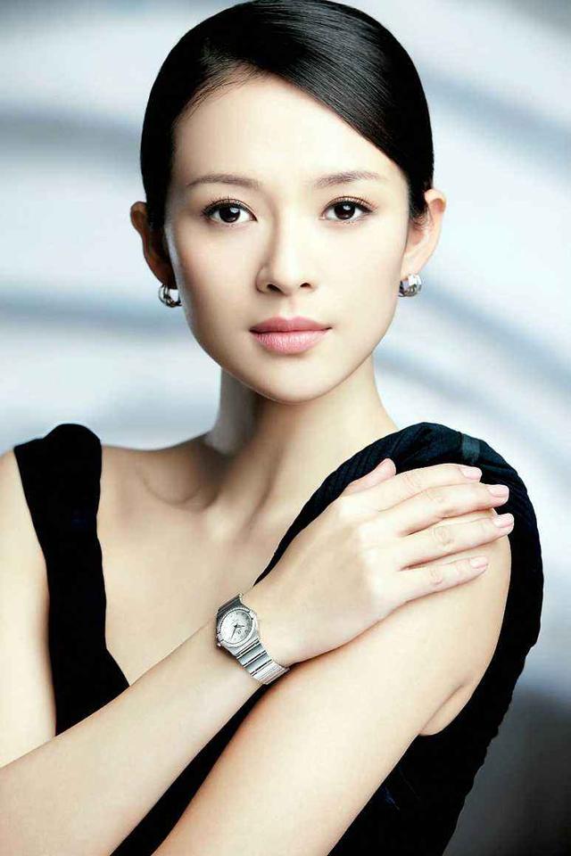 国内10大美女明星,高圆圆,佟丽娅上榜,49岁的她当之无
