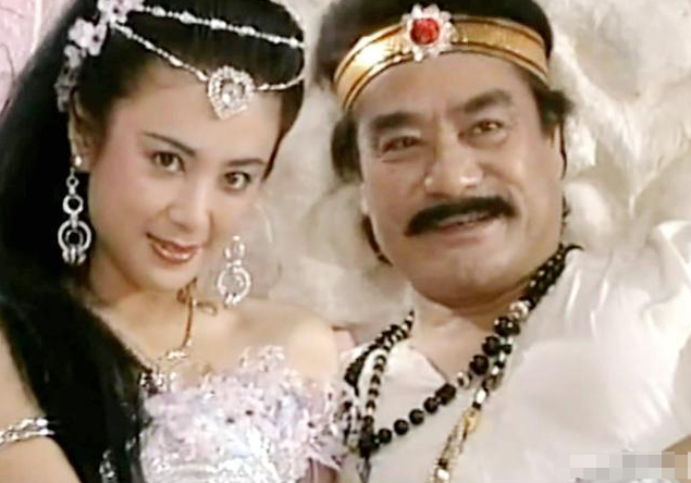 90版《封神榜》罕见剧照曝光,画面尺度令人汗颜,放到现在绝对播不了