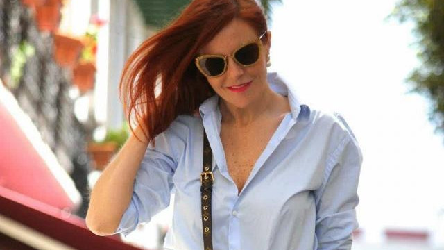 超能装的包包，经典邮差包，一个就搞定多种穿搭