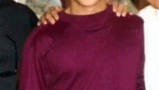 【李连杰】他曾是上校军官，跟李连杰对打也不落下风，却因拍戏把她踢伤而退圈