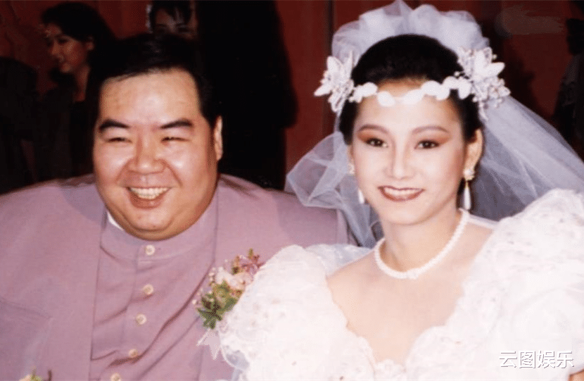 郑则仕夫妇参加聚会 小14岁妻子气质好 对欠债患病丈夫不离不弃 娱乐资讯 娱乐新闻网