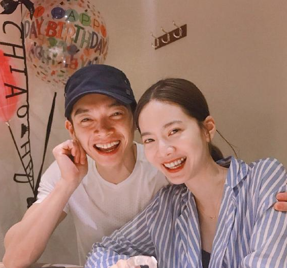 辰亦儒与曾之乔官宣结婚,吴尊评论承包一年笑点,柳岩祝福真是锦上添花