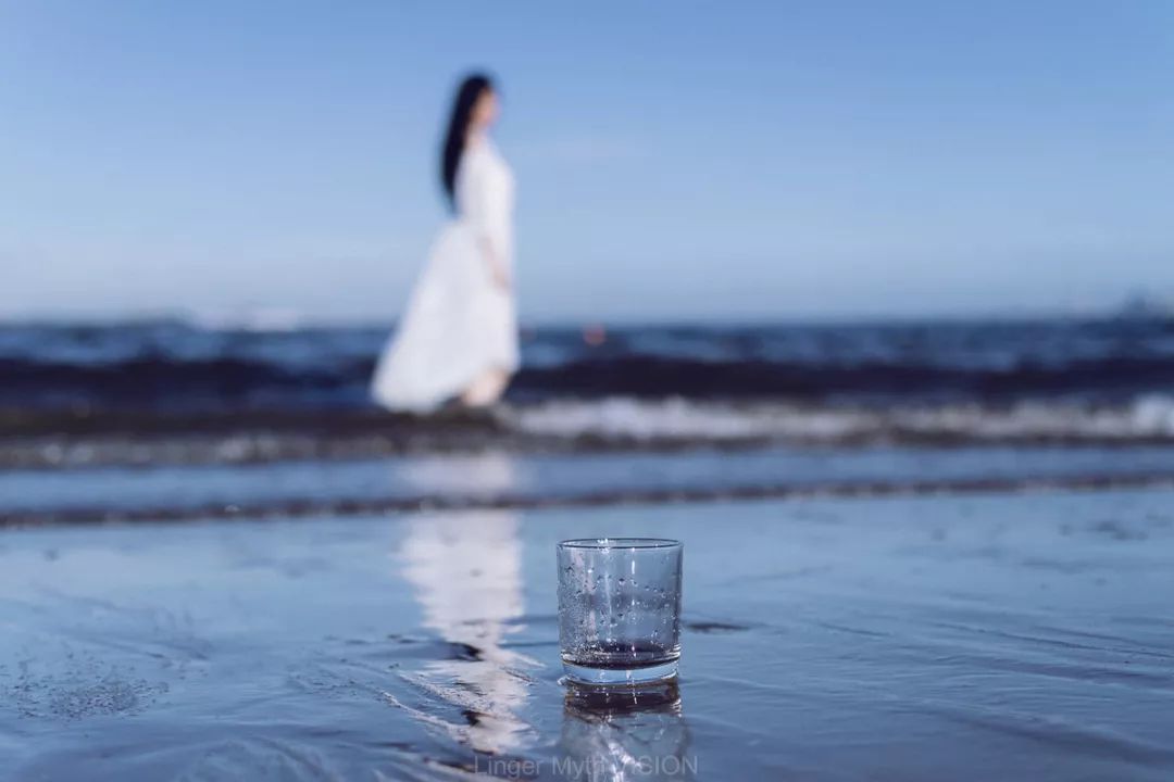 两个人相处，最重要的不是金钱，