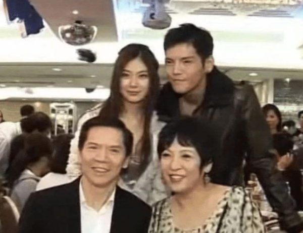 向佐最美前女友,被向太拒绝后嫁给富商,如今被宠成公主