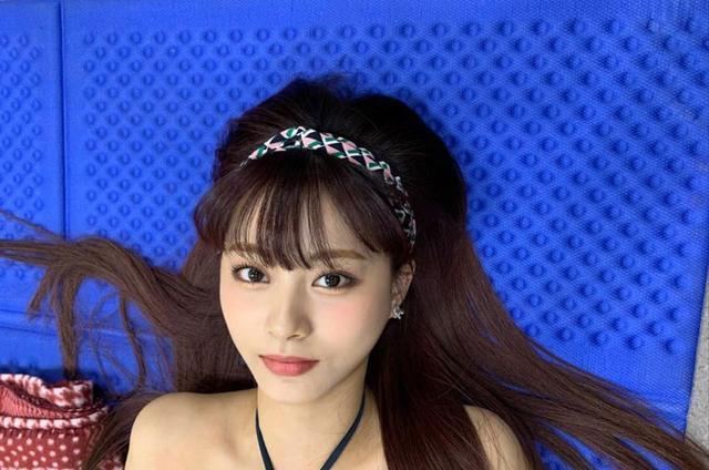twice子瑜生日晒靓照 被赞神仙颜值 不愧为全球最美 娱乐资讯 八戒游戏