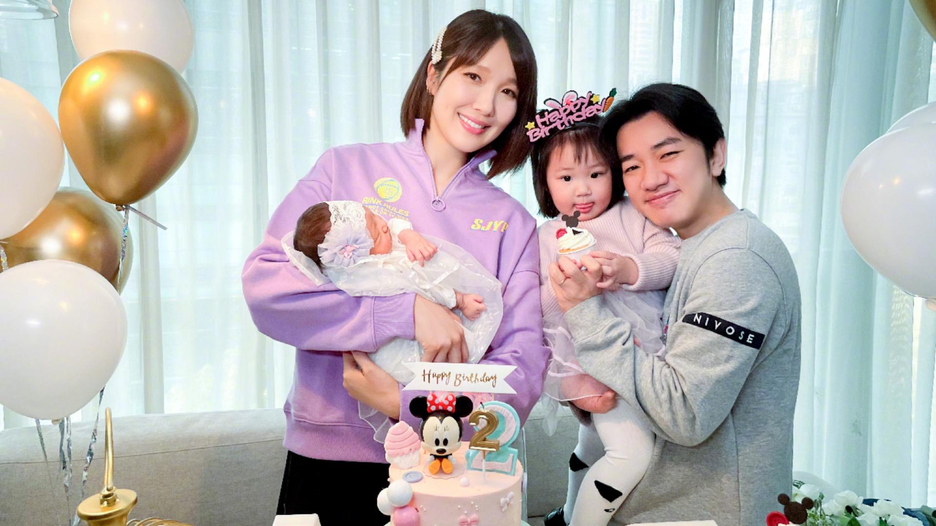 王祖蓝发文官宣二胎得女：每个成功的男人背后都会站着三个天使