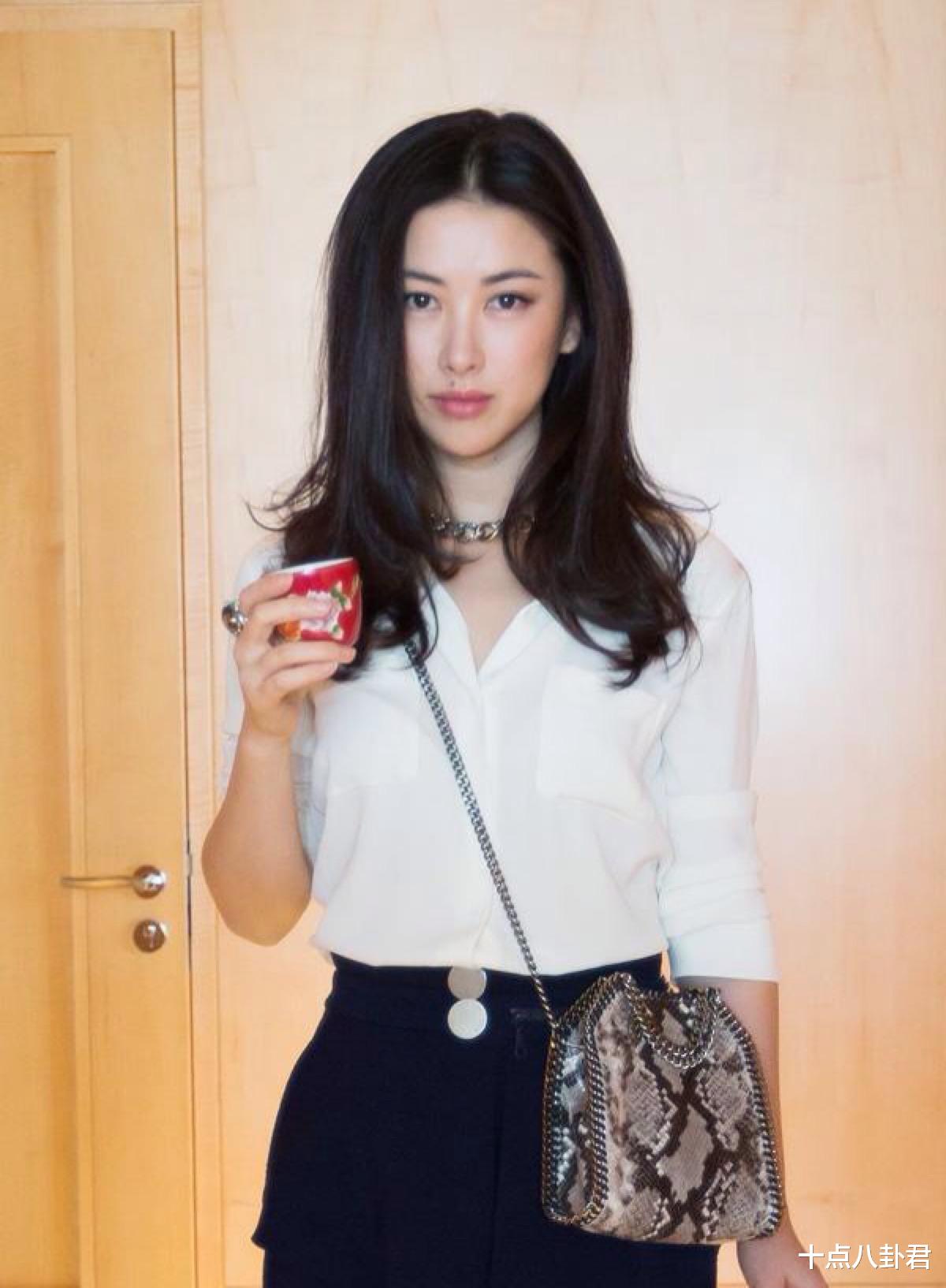 朱珠点掉了嘴角上的痣,人变漂亮了,却丢掉了记忆点