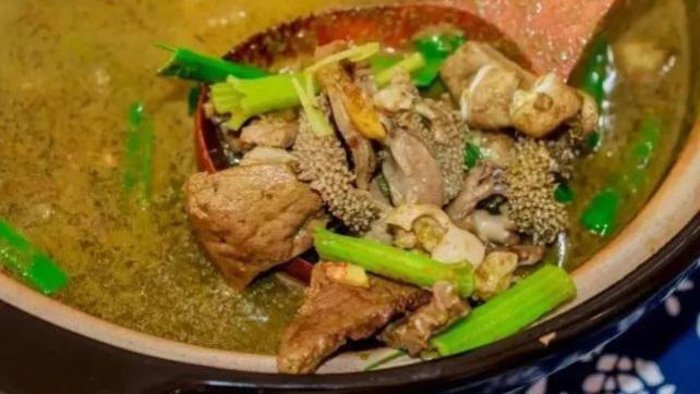 黔东南|没有什么能够阻挡中国人对美食的向往，就算是“屎”也不行