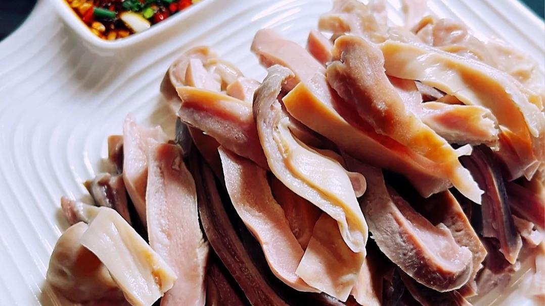 胡萝卜|美食家常菜推荐：白切猪肚，白切鸡，盐水鸭，原汁原味，鲜香味美