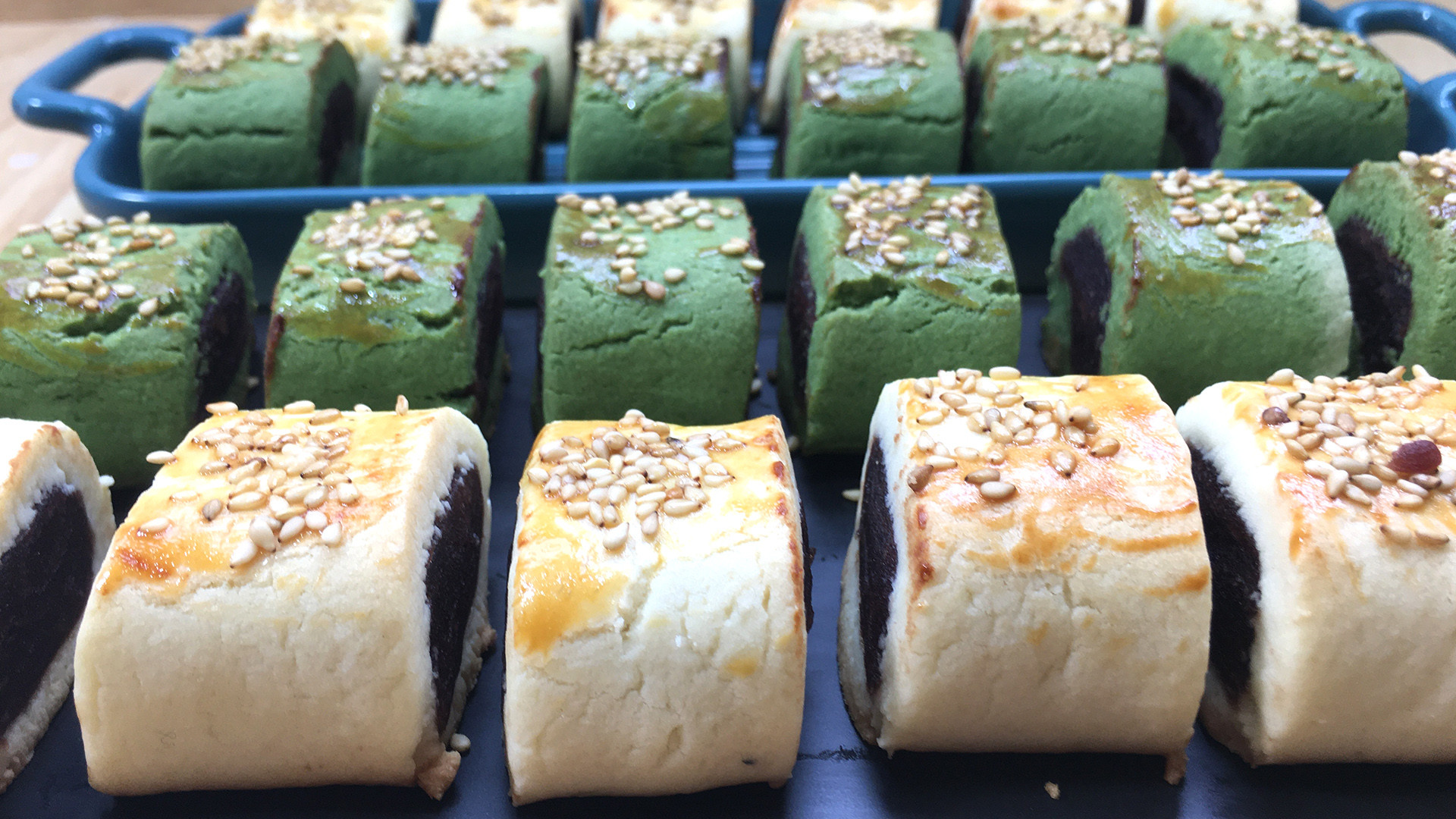 豆沙|豆沙一口酥，酥的掉渣，黄油香气十足，抹茶清新，一口一个。