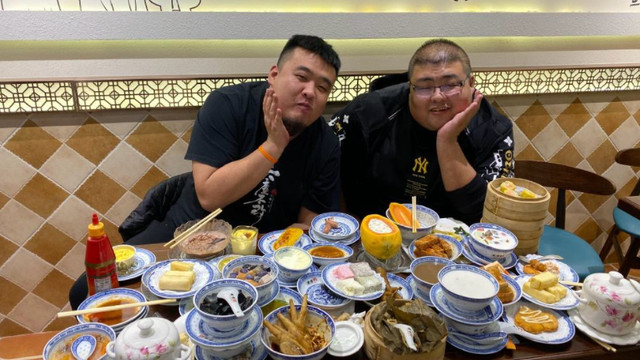 又有吃播身体出现异样？被曝入院治疗后，疑似正在寻找减肥训练营