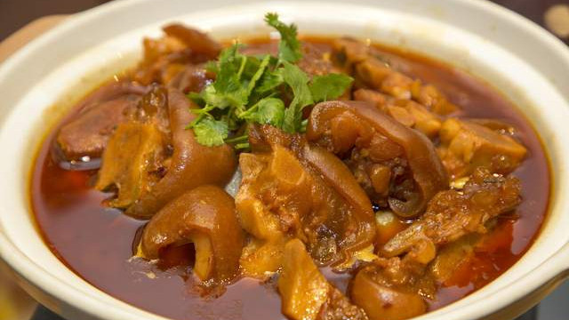 腊肉|好吃又实惠的东北家常菜，简单易学，小鸡炖蘑菇最好吃，值得收藏