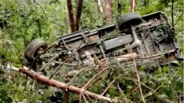 情感路上的你我|安徽事故死亡12人，遇难者身份公布：假如你是那个清晨打工的人…