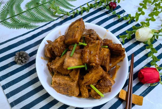 猪肝|深秋，少吃山药莲藕多吃它，碱性食材营养好，软糯鲜香暖心又暖胃