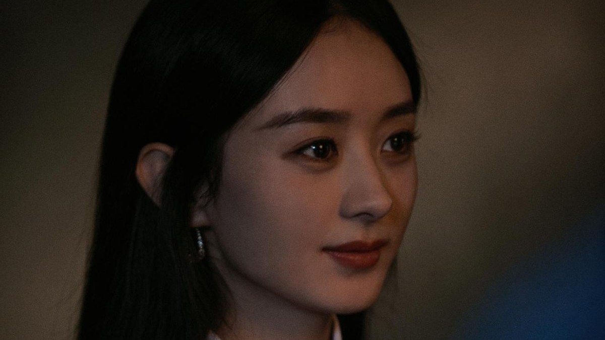 赵丽颖|赵丽颖造型太飒，不愧是当了妈的人，穿衣打扮越看越霸气