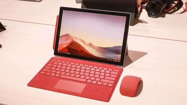 大学生 surface Microsoft Surface製品は大学生が使いやすいノートPC