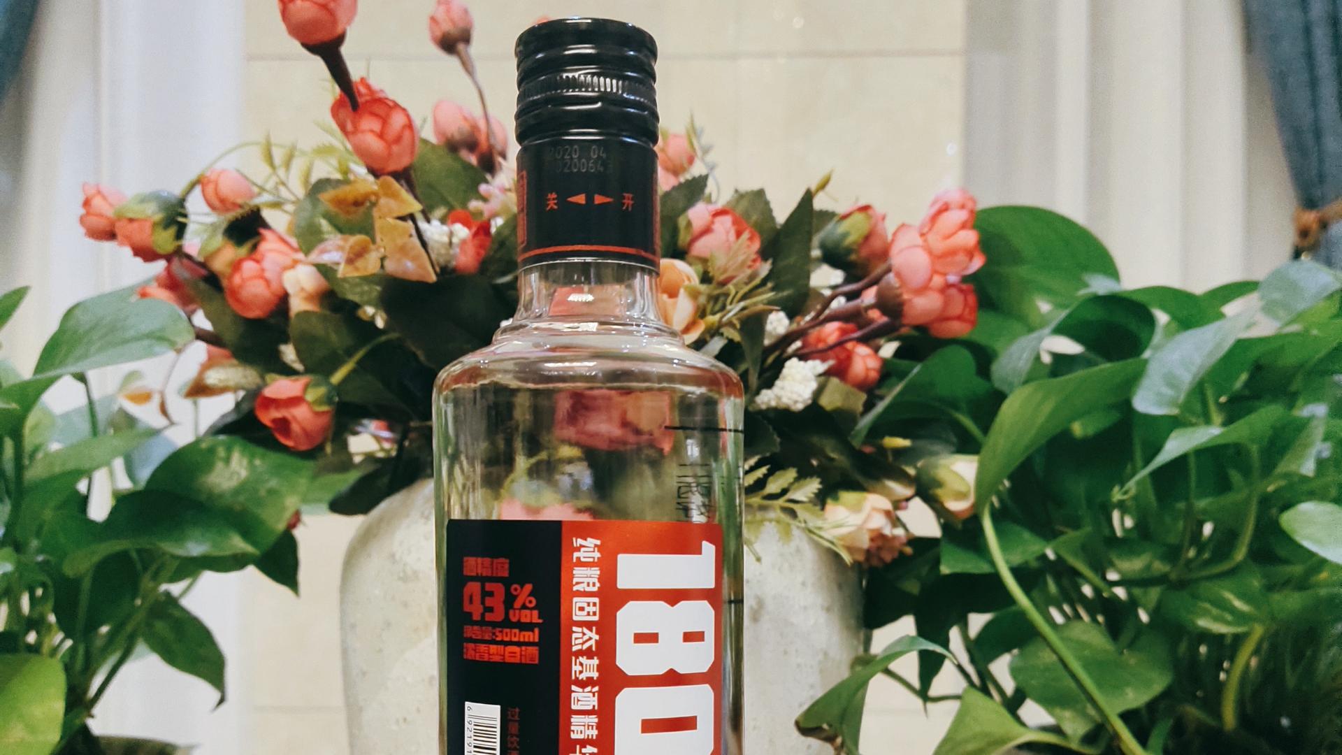 一百元以内的纯粮好酒，性价比高，老酒鬼都爱喝