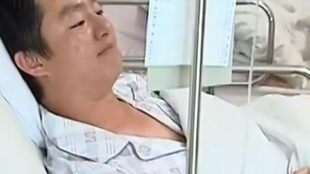 蓦然一牟 99%的致死率，男子喝下百草枯以死谢罪，妻子却不愿意来医院看他