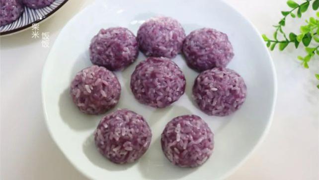 紫薯|紫薯新吃法，多做一些放冰箱，吃的时候蒸一蒸，简单又营养