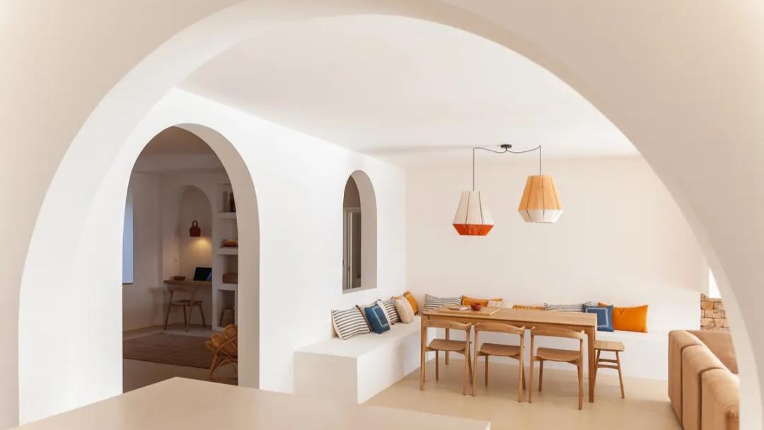 HOUSE BY THE SEA丨在海岸边的建筑里，拥抱阳光