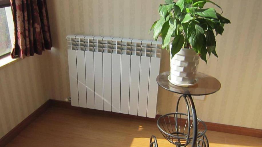 你不交暖气费不供暖，邻家的暖气就有流失，他家温度就达不到效果