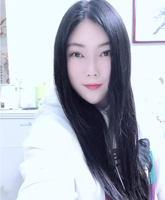 任月丽:23岁凭借一首歌曲在春晚走红,如今摇身一变成女总裁 任月丽:23岁凭借一首歌曲在春晚走红,如今摇身一变成女总裁