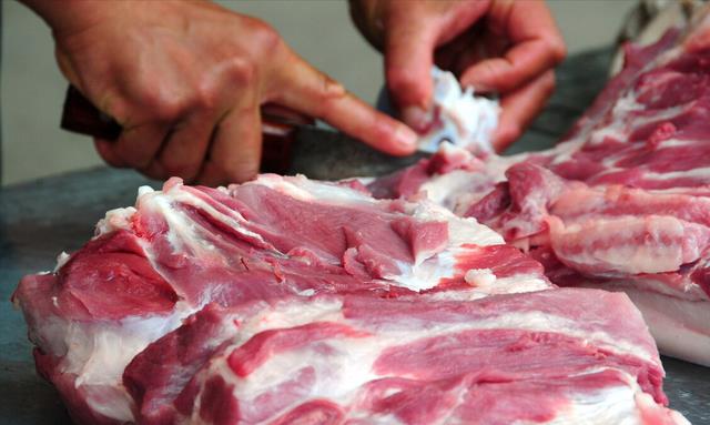 趁着猪肉降价多买点，保存切忌直接放冰箱，我这方法2个月都不坏