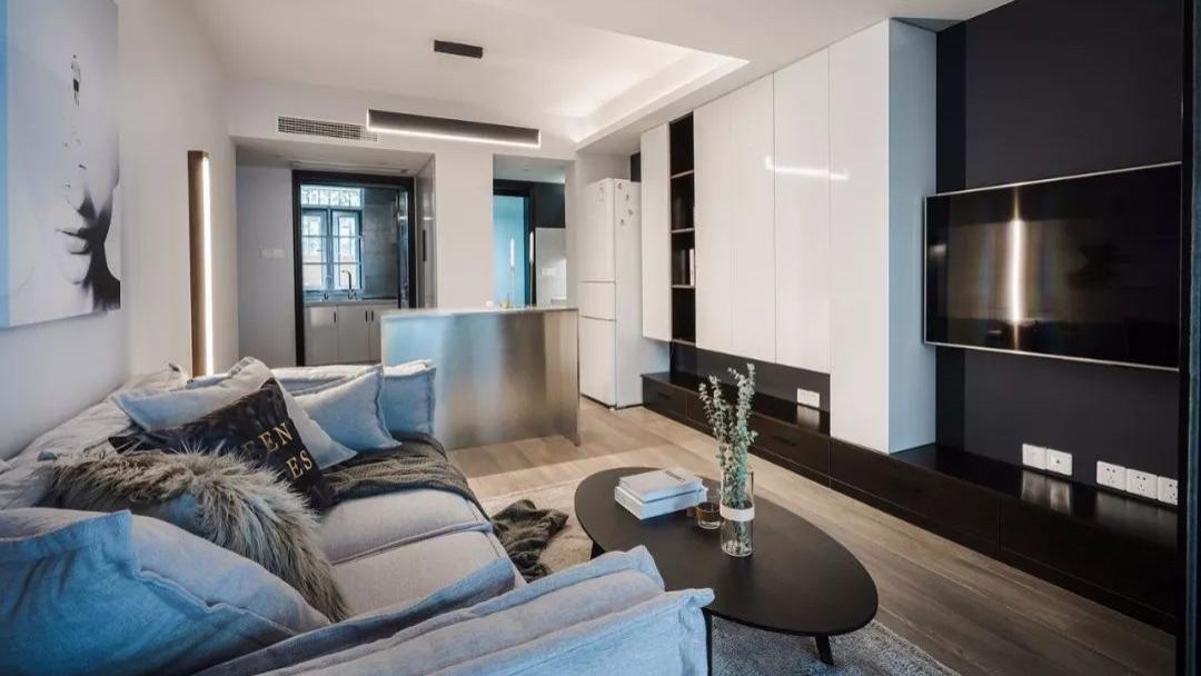 50㎡长条形单身公寓，简简单单的装修，小户型也能温馨又幸福！