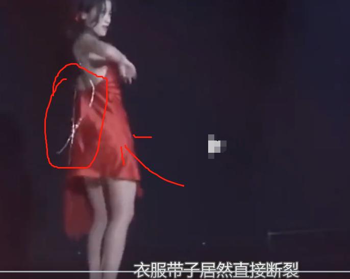 盘货节目中突发不测,王俊凯昏迷,罗寒月差点走光,看到谢娜:疼